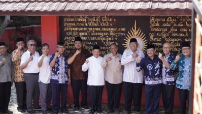 Ziarah Makam Raden Bagus Arya Wiralodra